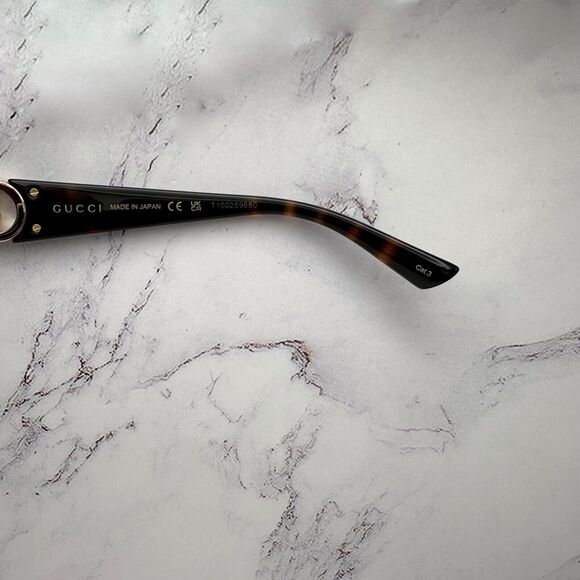 New Gucci Sunglasses - Picture 7 of 16